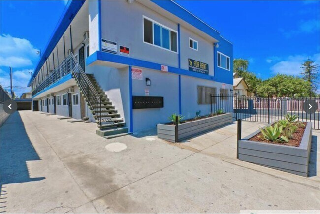 1040 W 91ST ST