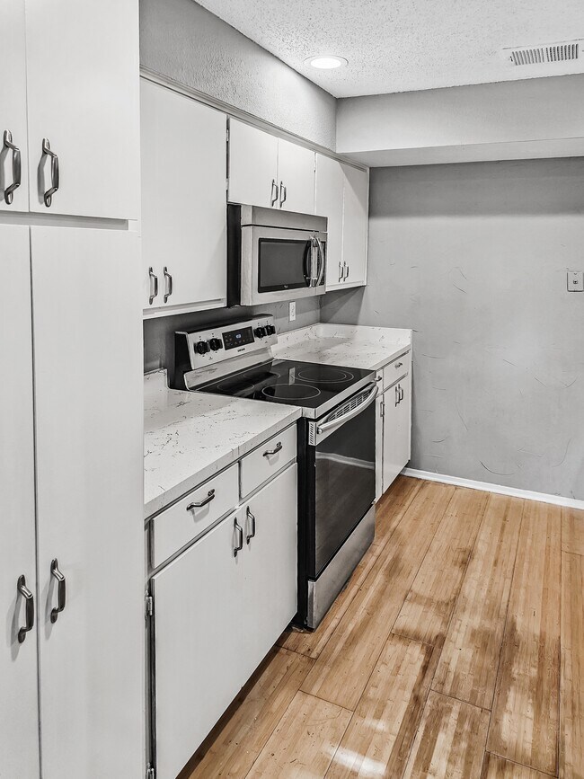 Photo - 2612 San Pedro St