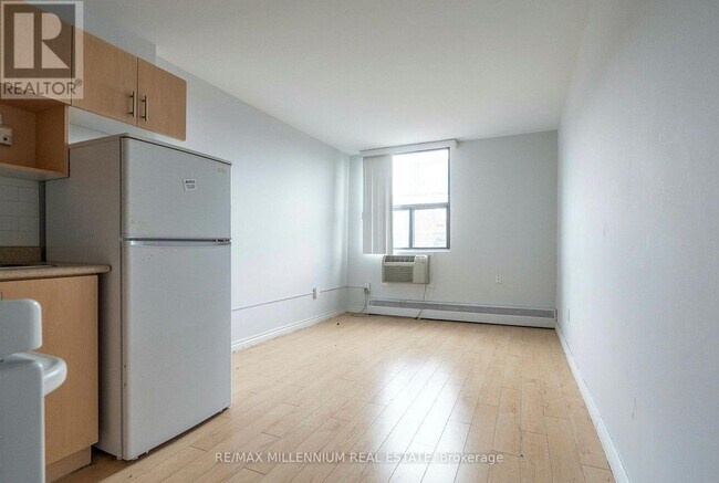 Photo - 798 Richmond St W Unit 667