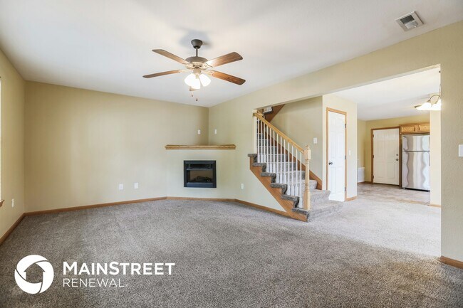 Photo - 411 NE Wolf Creek Dr