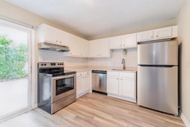 Photo - Renovated ~ 2 bedroom / 1.5 Townhome in West Ashley