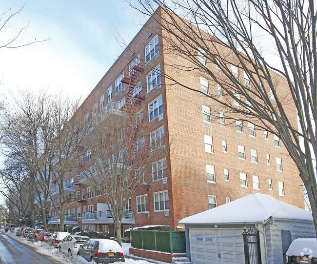 Foto principal - 415 Argyle Rd