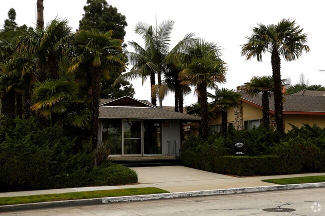 Photo - Community Plaza Apartments