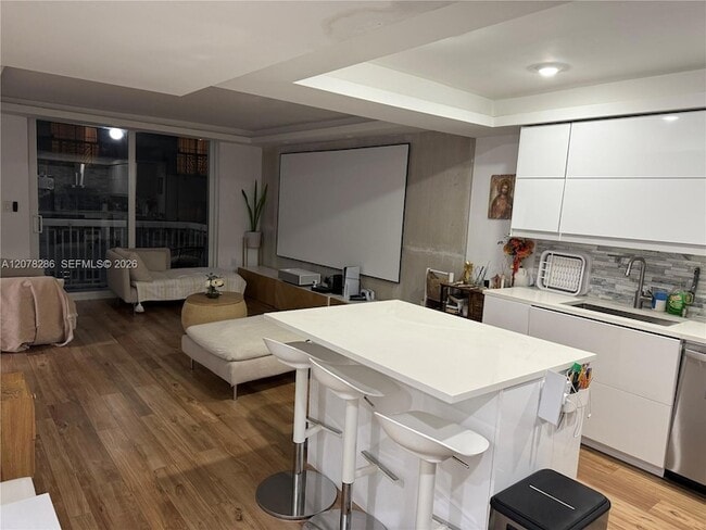 401 Ocean Dr Unit 325
