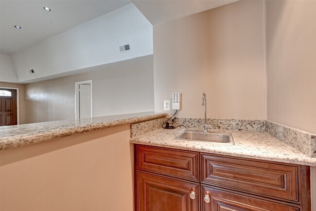 Photo - 1902 Sedgie Dr