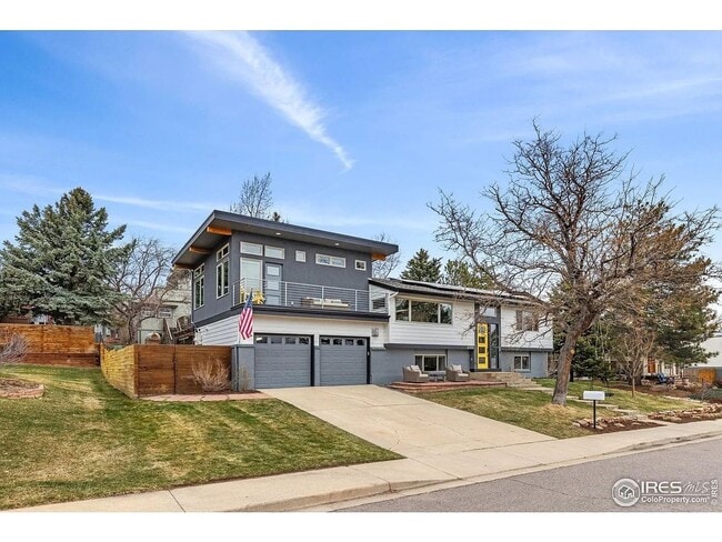 Building Photo - 5 Bed 3 Bath Home in South Boulder W/Solar.