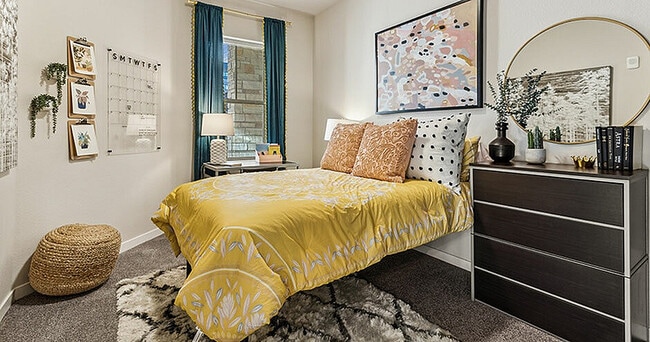 Bedroom-01-Stadium-Apartments-Fort-Collins-CO-12