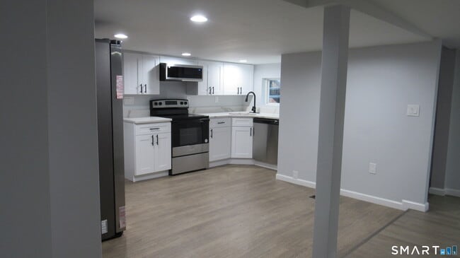 Photo - 17 Woodbine St
