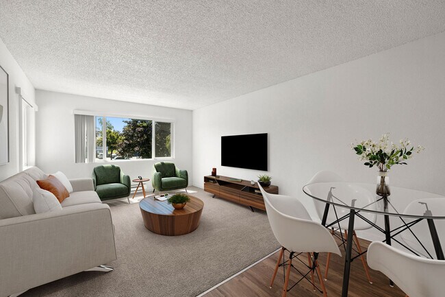 Lake Crest Apartments apartments — community photo