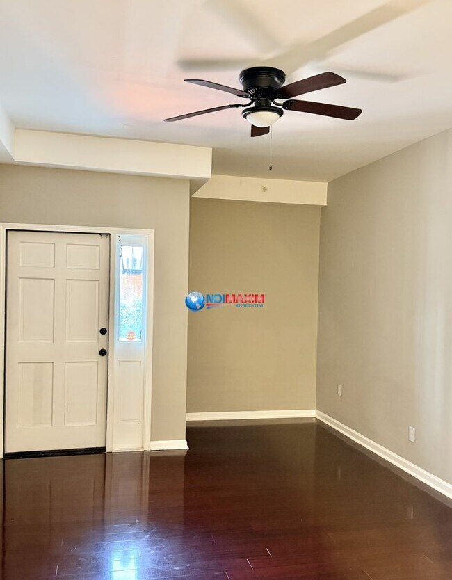 Photo - 145 N Main St Unit A