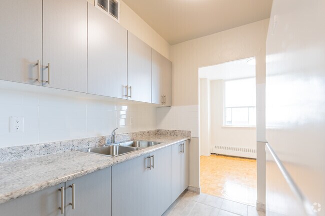 1BR, 1BA - 645SF - 30 Gilder Dr