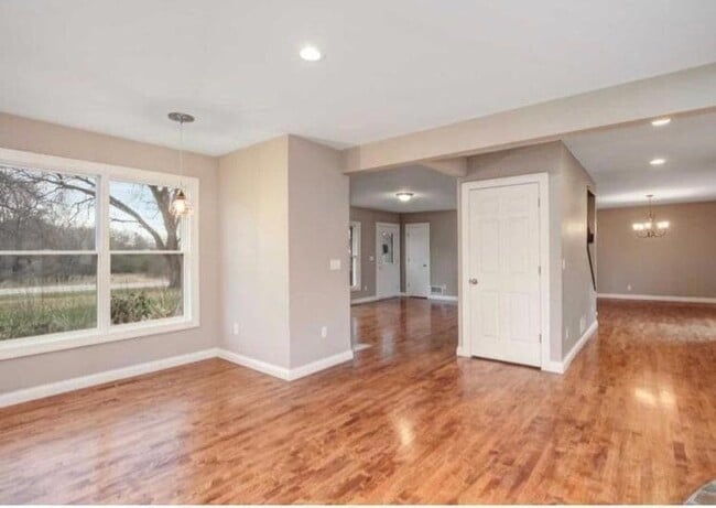 Photo - 1809 Baker Park Rd