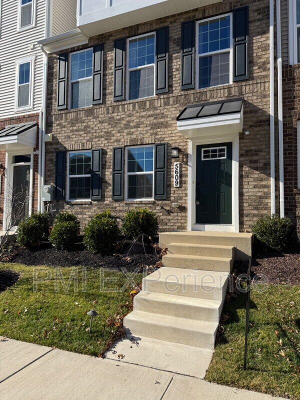 Photo - 5609 Greenpoint Ln