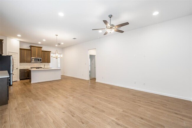 Photo - 186 Blackborrow Dr