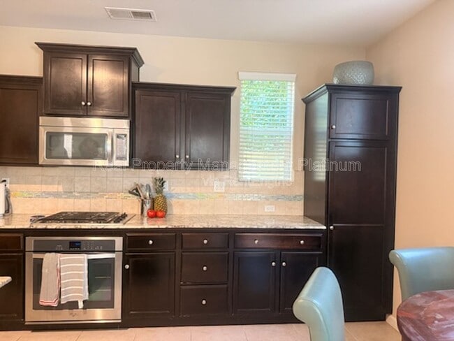 Photo - 1532 N Sanders Ave