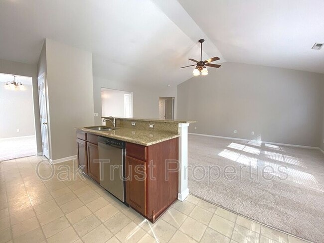 Photo - 237 Border Rd