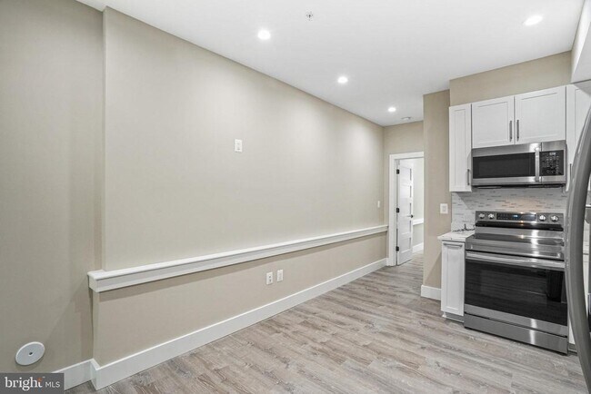 Photo - 1371 Florida Ave NE Unit 1