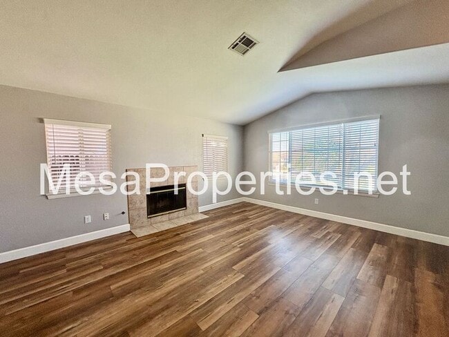 17547 Electra Dr