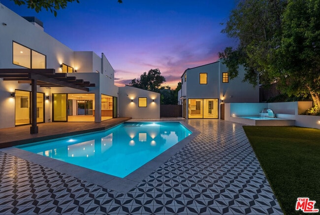 Building Photo - 382 Aderno Way