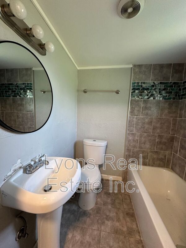 Photo - 1539 Piney Rd