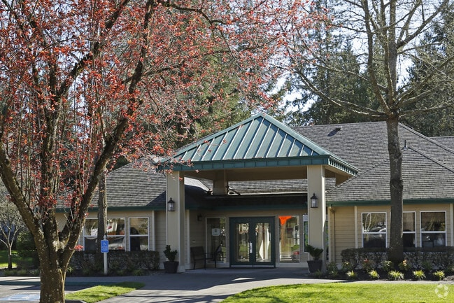 Commons at Creekside Apartments