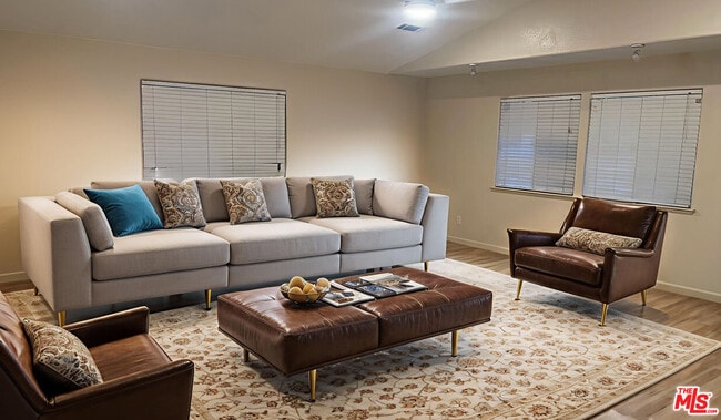 Building Photo - 114 W 13th St