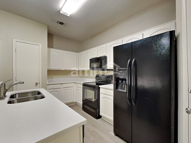 Photo - 1220 Weaver St