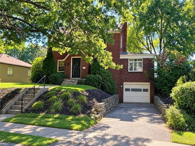 218 Jackson Cir