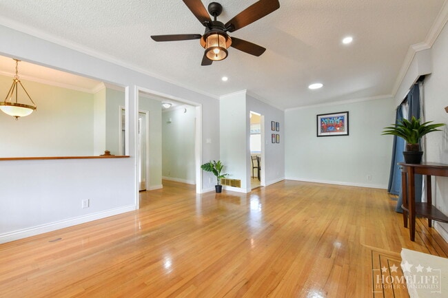 Photo - Spacious 5-Bedroom Detached Home in North Delta — Large Backyard, Two Kitchens & Ample Parking Unit House