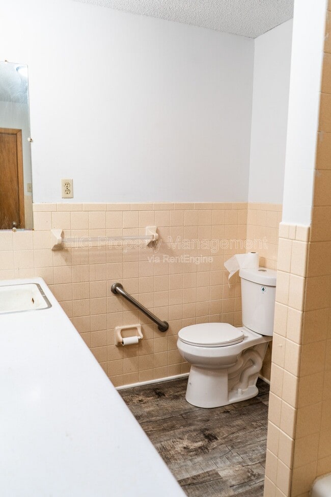 Photo - 4223 Buffat Mill Rd