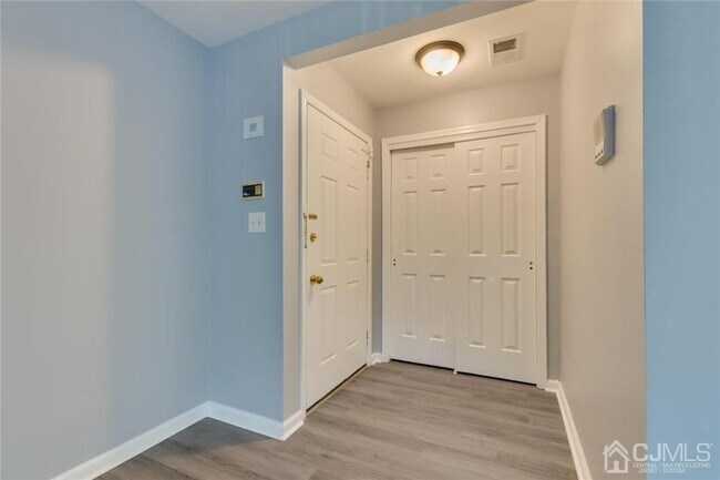 Photo - 1204 Woodhaven Dr