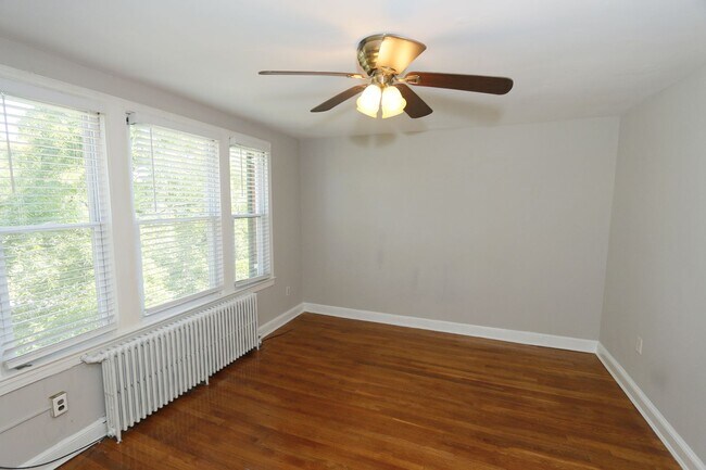 Photo - 234 35th St SE Unidad #3