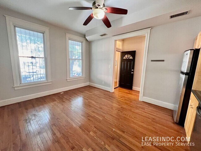 Photo - 3613 New Hampshire Ave NW