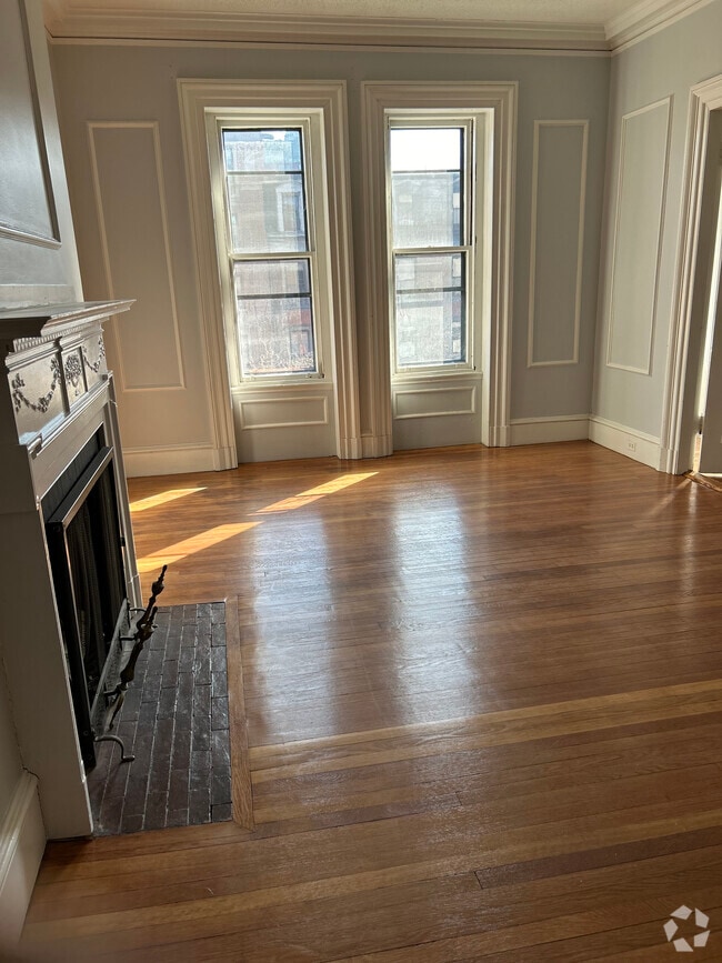 Building Photo - 406 Beacon St Unit 5 Rental
