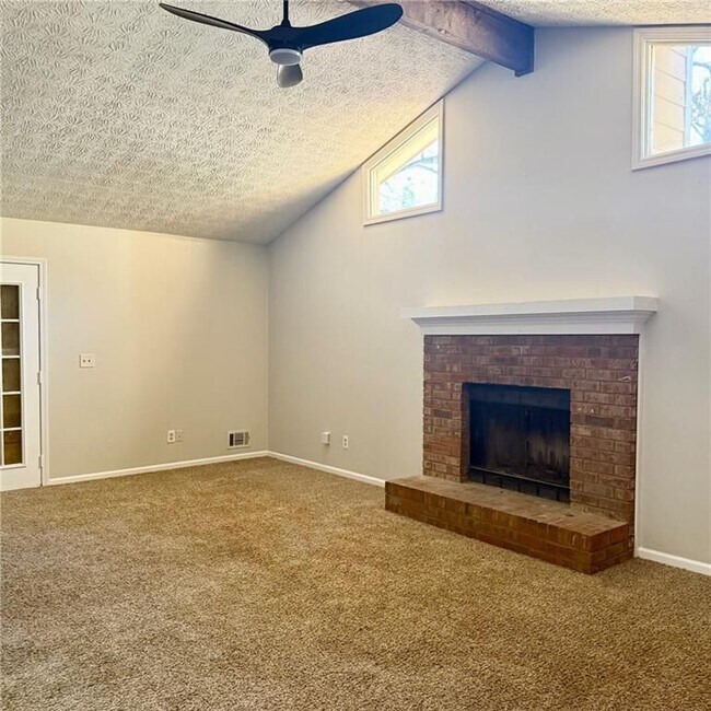 Photo - 524 Julius Dr