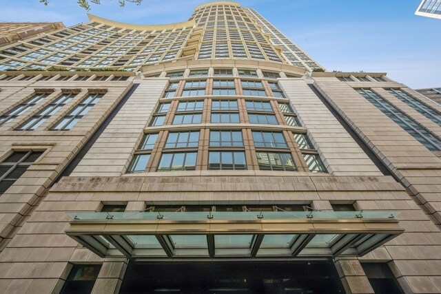 Photo - 130 N Garland Ct Unit 4105