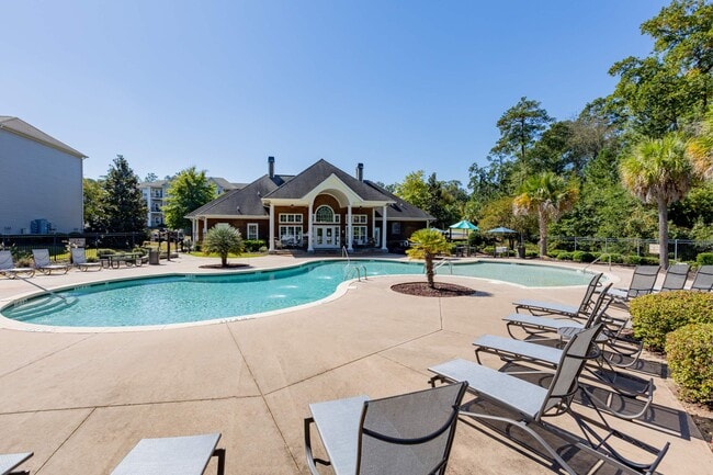 Outdoor swimming pool at Heron Lake