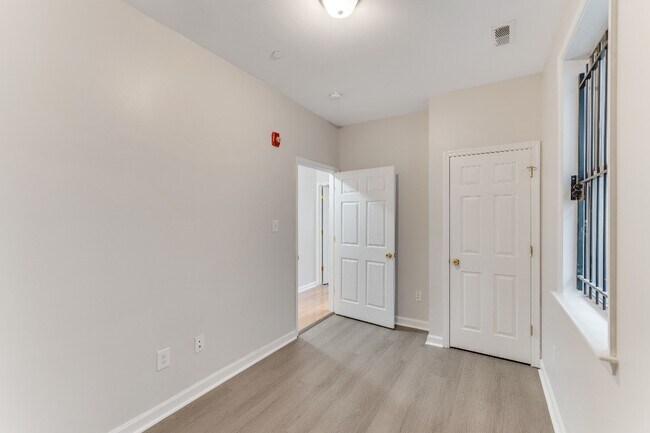 Photo - 1816 Cecil B. Moore Ave Unidad A