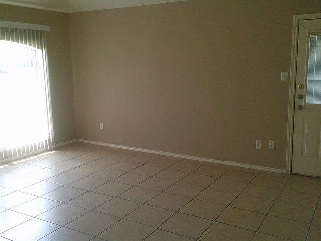 4407 July Dr Unit A