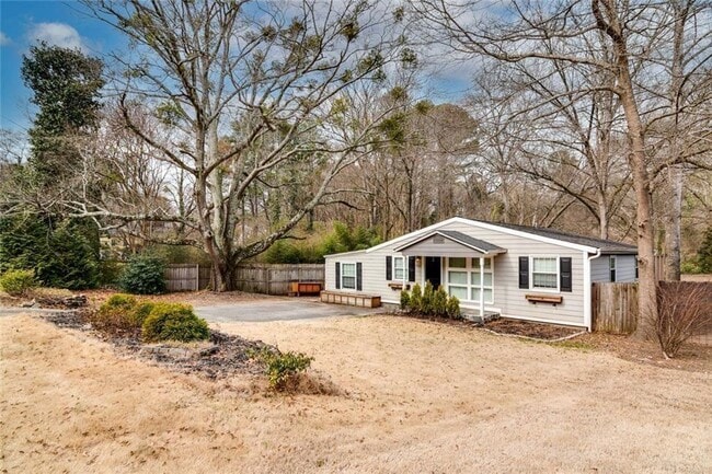 Photo - 1756 Dresden Dr NE