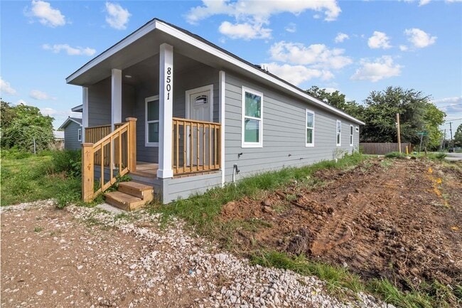 Building Photo - 8501 Denby St