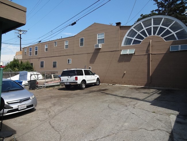 Foto del ParkingBuilding - 3853 Montclair St