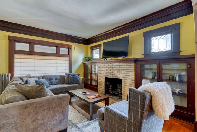 Photo - 2034 NE Flanders St Unidad ID1309886P