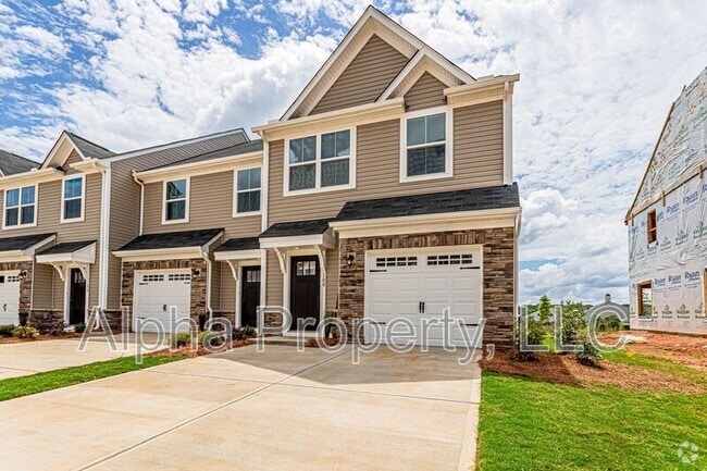 Building Photo - 100 Roseridge Dr Rental