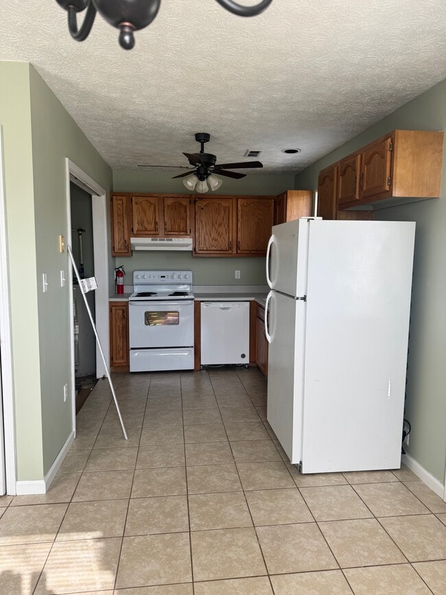 Photo - 58 Snow Hill Church Rd