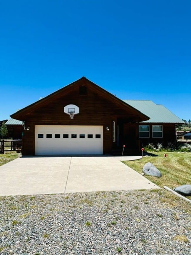 Building Photo - FOR RENT – Fully Furnished 3 Bedroom, 2 Bath Home with Mountain Views
