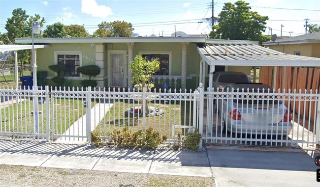 Building Photo - 2614 NW 55th St Rental