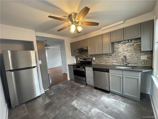 Photo - 78 1st St Unit 2