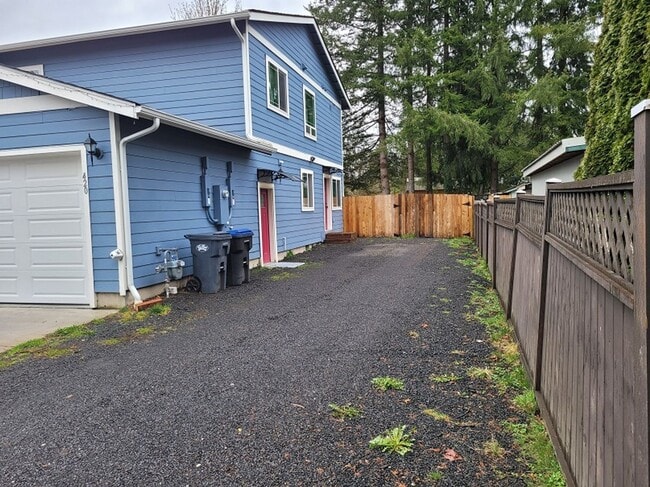 Building Photo - 420 N 16th St Rental