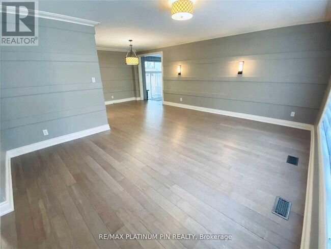 Photo - 15 Whitelock Crescent